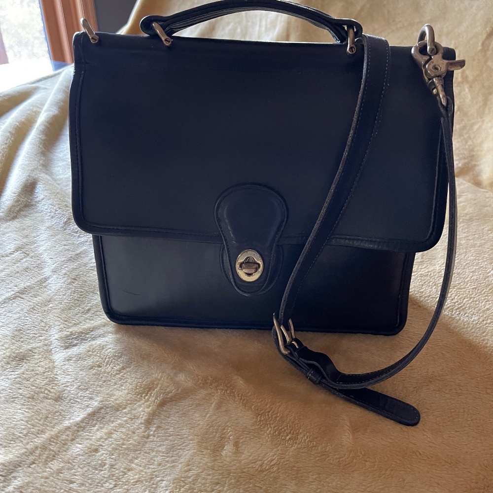 VINTAGE COACH WILLIS STATION BAG CROSSBODY BLACK